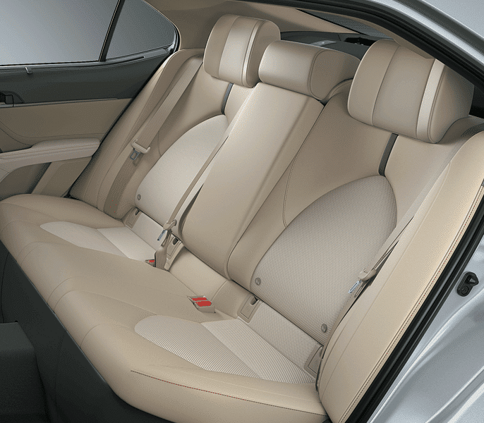 noi-that-ghe-sau-camry-2019