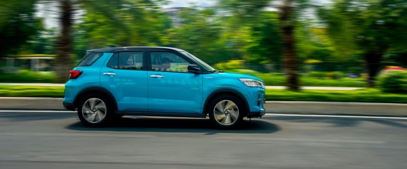 hông xe toyota raize 2022