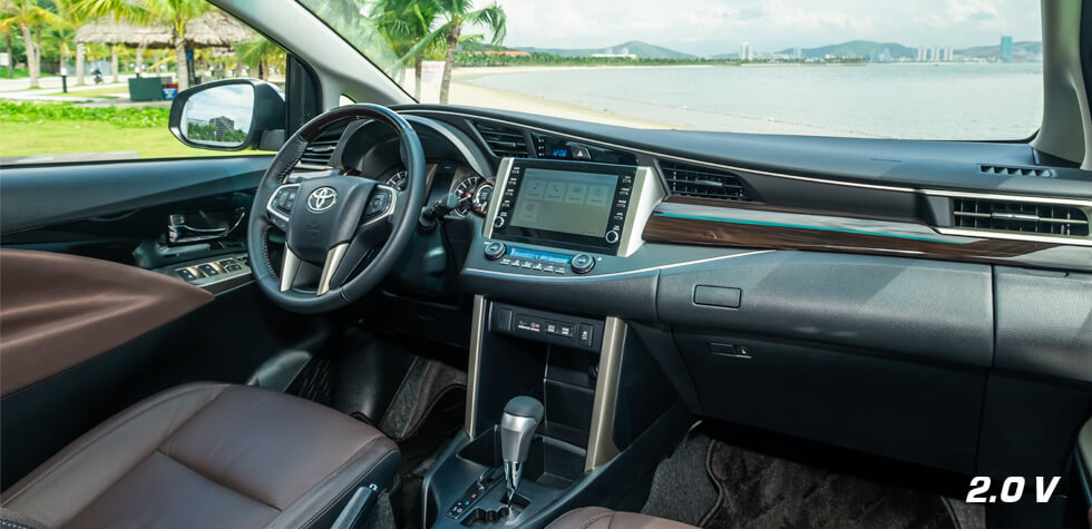 nội thất toyota Innova 2023