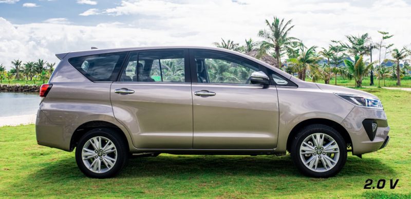 thân xe toyota Innova 2023